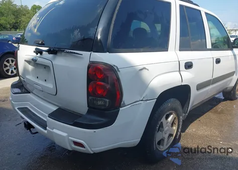 2005 Chevrolet Trailblazer Ls from USA, damaged, VIN 1GNDS13S752193331